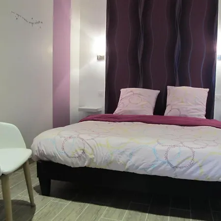Les Victoriennes Bed & Breakfast