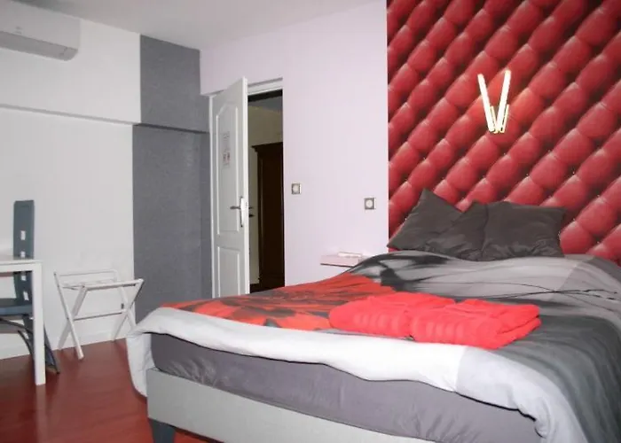 Les Victoriennes לינה וארוחת בוקר ורדון-סור-מוס