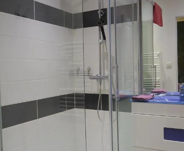 Les Victoriennes Alojamento de Acomodação e Pequeno-almoço 3*